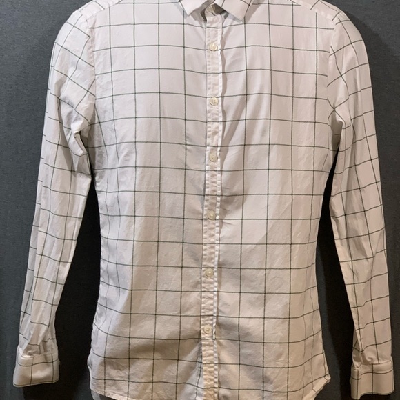 Checked pattern button up shirt - Picture 3 of 4